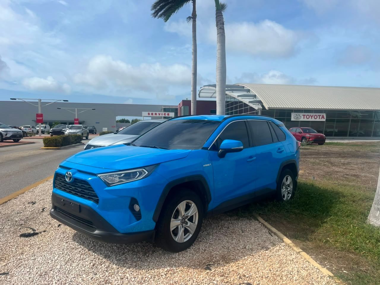 toyota-rav4-xle9