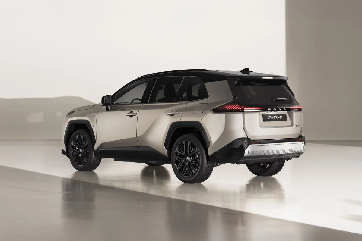 Close-up of the bold new 6th generation RAV4 front grille and headlight design